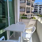 Dom-el Real 3 - Amerikana Apartment